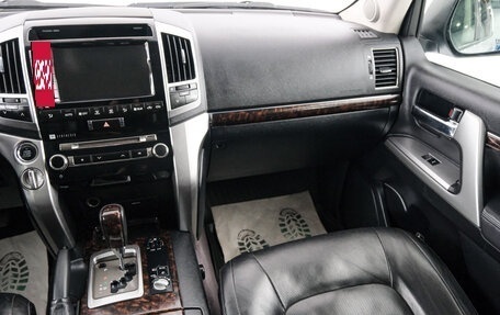 Toyota Land Cruiser 200, 2013 год, 3 499 000 рублей, 12 фотография