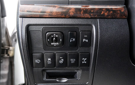 Toyota Land Cruiser 200, 2013 год, 3 499 000 рублей, 21 фотография