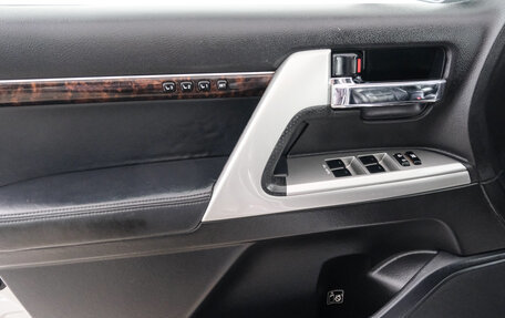 Toyota Land Cruiser 200, 2013 год, 3 499 000 рублей, 24 фотография