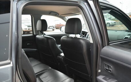 Mitsubishi Outlander III рестайлинг 3, 2011 год, 1 349 000 рублей, 15 фотография