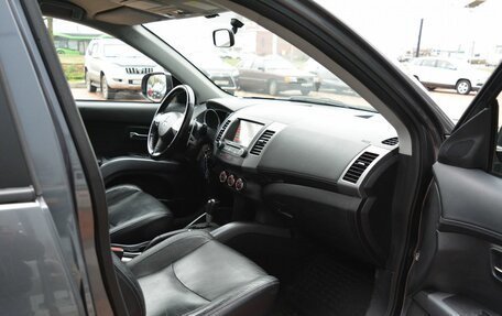 Mitsubishi Outlander III рестайлинг 3, 2011 год, 1 349 000 рублей, 16 фотография