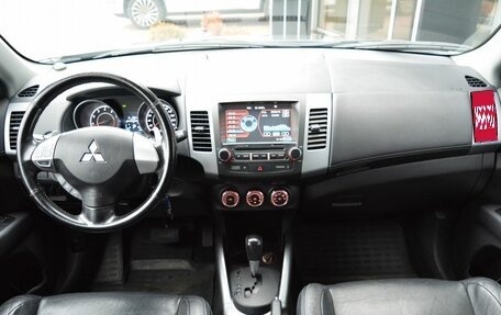 Mitsubishi Outlander III рестайлинг 3, 2011 год, 1 349 000 рублей, 17 фотография