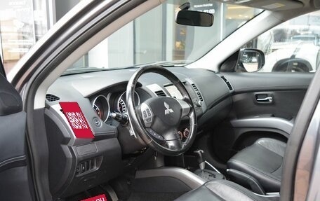Mitsubishi Outlander III рестайлинг 3, 2011 год, 1 349 000 рублей, 12 фотография