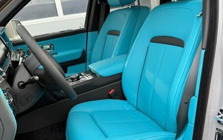 Rolls-Royce Cullinan, 2025 год, 63 000 000 рублей, 9 фотография