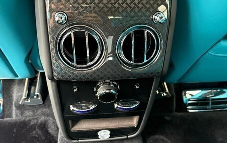 Rolls-Royce Cullinan, 2025 год, 63 000 000 рублей, 18 фотография