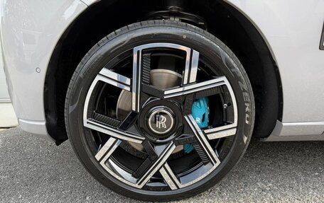 Rolls-Royce Cullinan, 2025 год, 63 000 000 рублей, 21 фотография