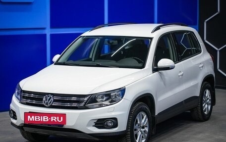 Volkswagen Tiguan I, 2011 год, 1 680 000 рублей, 2 фотография
