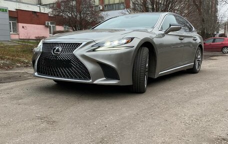 Lexus LS IV, 2018 год, 4 900 000 рублей, 1 фотография