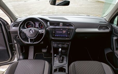 Volkswagen Tiguan II, 2019 год, 2 195 000 рублей, 16 фотография