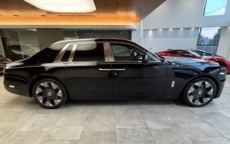 Rolls-Royce Phantom VIII, 2024 год, 55 000 000 рублей, 4 фотография