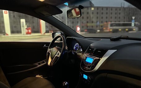 Hyundai Solaris II рестайлинг, 2011 год, 650 000 рублей, 13 фотография