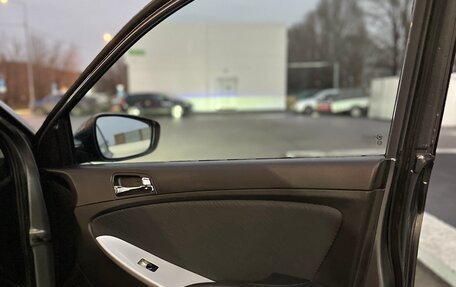 Hyundai Solaris II рестайлинг, 2011 год, 650 000 рублей, 14 фотография