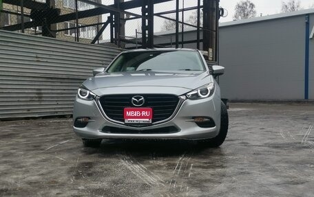 Mazda Axela, 2018 год, 1 250 000 рублей, 3 фотография