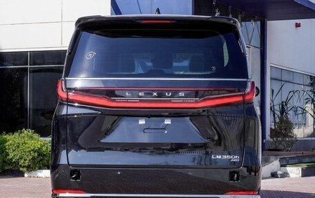 Lexus LM, 2025 год, 21 990 000 рублей, 3 фотография