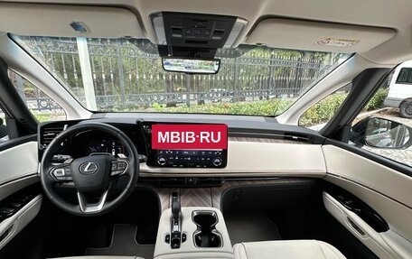 Lexus LM, 2025 год, 21 990 000 рублей, 17 фотография