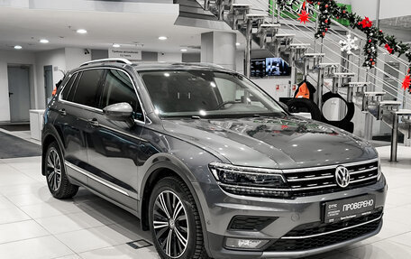 Volkswagen Tiguan II, 2020 год, 2 680 000 рублей, 7 фотография