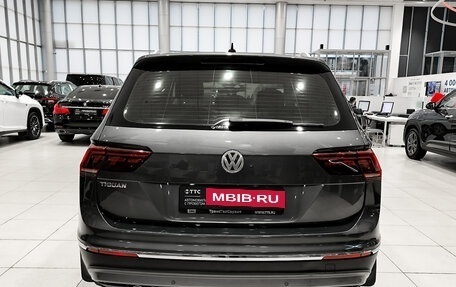 Volkswagen Tiguan II, 2020 год, 2 680 000 рублей, 10 фотография