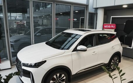 Chery Tiggo 4 I рестайлинг, 2025 год, 2 594 000 рублей, 3 фотография