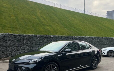 Toyota Camry, 2025 год, 4 600 000 рублей, 2 фотография