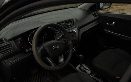 KIA Rio III рестайлинг, 2013 год, 900 000 рублей, 6 фотография