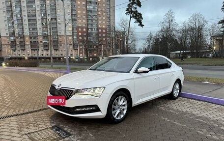 Skoda Superb III рестайлинг, 2020 год, 2 850 000 рублей, 3 фотография