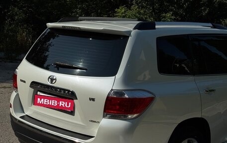 Toyota Highlander III, 2013 год, 2 350 000 рублей, 7 фотография