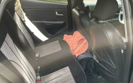 KIA Rio III рестайлинг, 2016 год, 900 000 рублей, 11 фотография