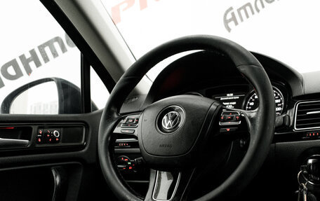 Volkswagen Touareg III, 2011 год, 2 090 000 рублей, 14 фотография