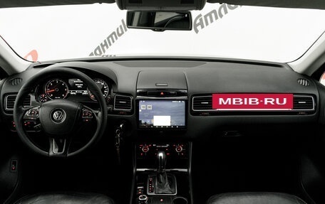 Volkswagen Touareg III, 2011 год, 2 090 000 рублей, 12 фотография