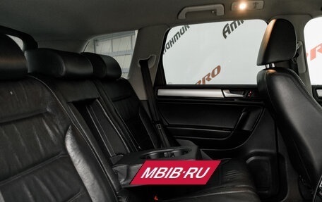 Volkswagen Touareg III, 2011 год, 2 090 000 рублей, 24 фотография