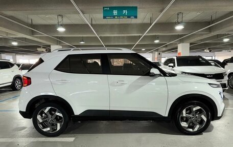 Hyundai Venue I, 2022 год, 1 950 000 рублей, 5 фотография