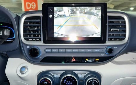 Hyundai Venue I, 2022 год, 1 950 000 рублей, 16 фотография