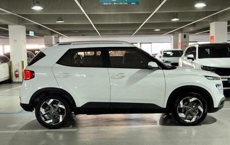 Hyundai Venue I, 2022 год, 1 950 000 рублей, 20 фотография