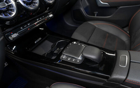 Mercedes-Benz CLA, 2021 год, 3 540 000 рублей, 13 фотография