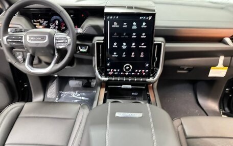 GMC Yukon IV, 2025 год, 17 982 856 рублей, 4 фотография