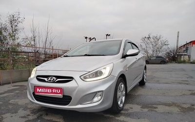 Hyundai Solaris II рестайлинг, 2013 год, 819 000 рублей, 1 фотография