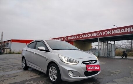 Hyundai Solaris II рестайлинг, 2013 год, 819 000 рублей, 7 фотография