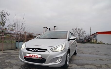 Hyundai Solaris II рестайлинг, 2013 год, 819 000 рублей, 8 фотография