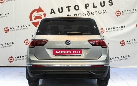 Volkswagen Tiguan II, 2021 год, 2 699 000 рублей, 4 фотография