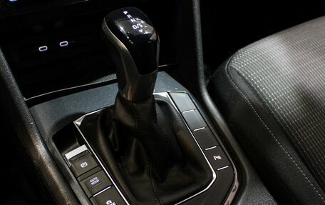 Volkswagen Tiguan II, 2021 год, 2 699 000 рублей, 10 фотография