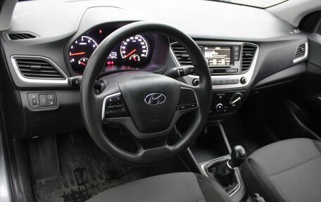 Hyundai Solaris II рестайлинг, 2018 год, 1 169 000 рублей, 11 фотография