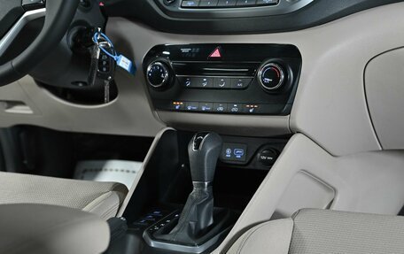 Hyundai Tucson III, 2018 год, 1 895 000 рублей, 12 фотография