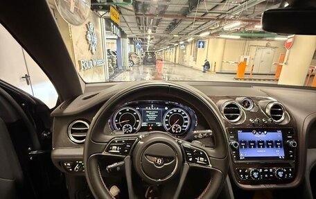 Bentley Bentayga I, 2019 год, 11 500 000 рублей, 15 фотография