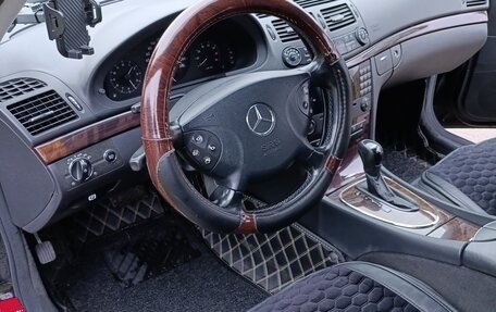 Mercedes-Benz E-Класс, 2003 год, 880 000 рублей, 16 фотография