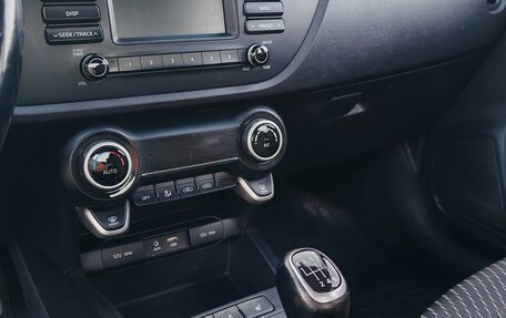 KIA Rio IV, 2017 год, 1 000 000 рублей, 11 фотография