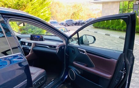 Lexus RX IV рестайлинг, 2019 год, 4 950 000 рублей, 11 фотография