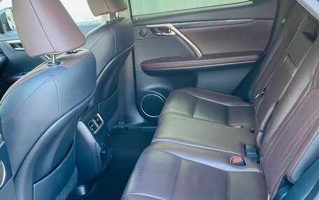 Lexus RX IV рестайлинг, 2019 год, 4 950 000 рублей, 14 фотография