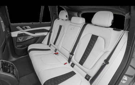 BMW X5 M, 2025 год, 21 994 556 рублей, 18 фотография