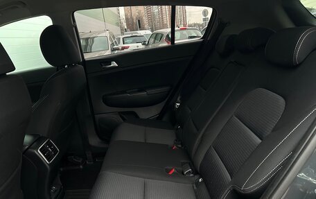 KIA Sportage IV рестайлинг, 2020 год, 2 297 800 рублей, 10 фотография