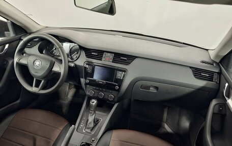 Skoda Octavia, 2017 год, 1 260 000 рублей, 10 фотография